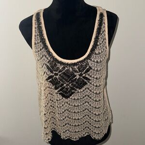 Collection Costa Blanca‎ beaded lace front sheer sleeveless top
Sz M